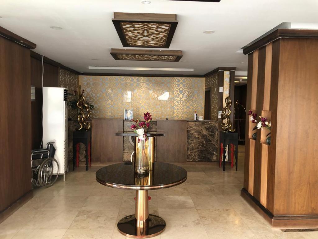 Stars Home Suites Hotel - Al Hamra เจดดาห์ ภายนอก รูปภาพ