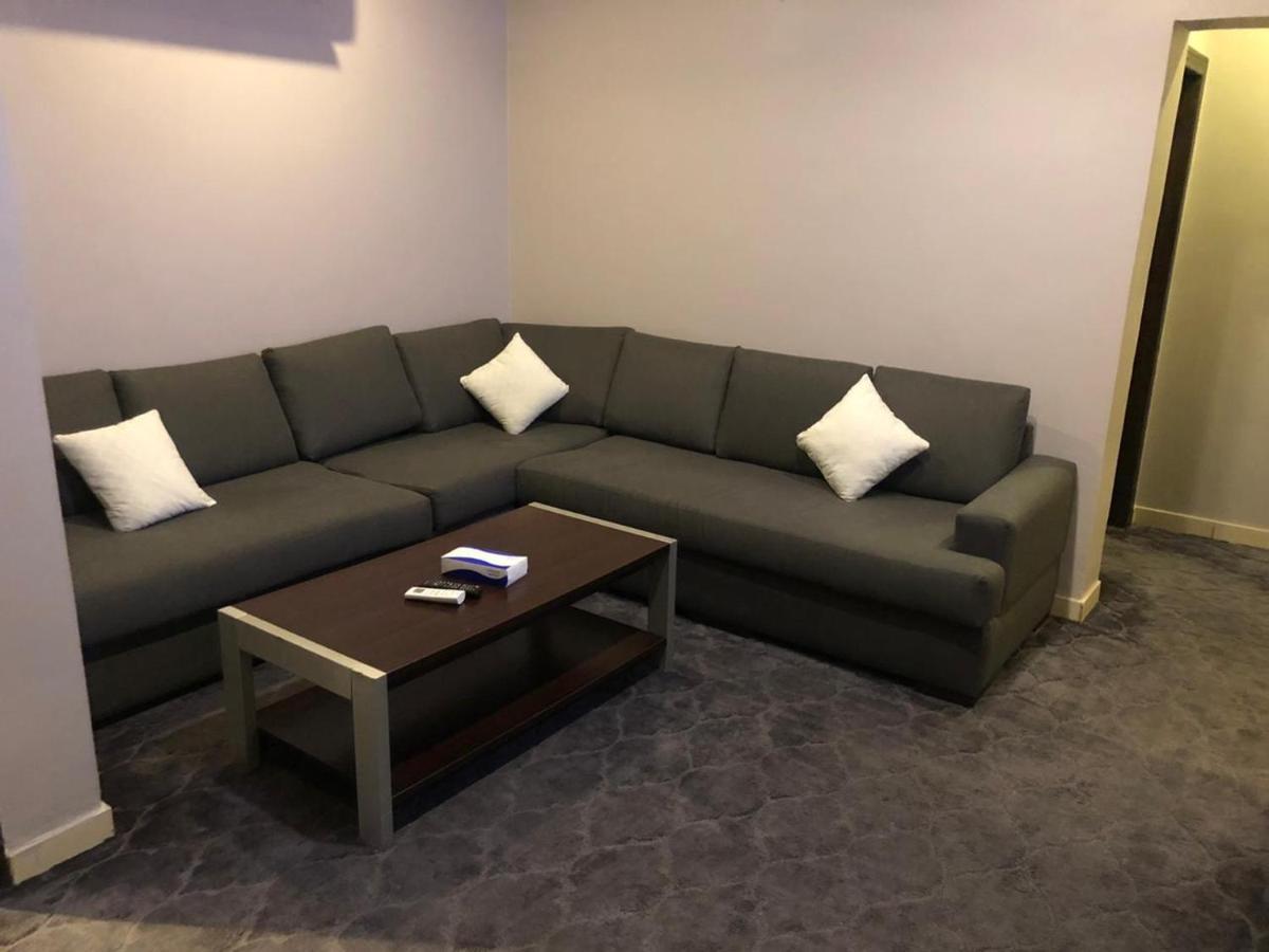 Stars Home Suites Hotel - Al Hamra เจดดาห์ ภายนอก รูปภาพ